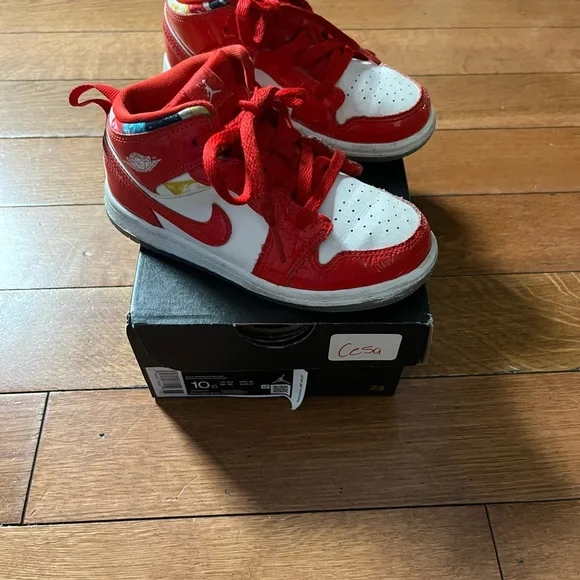 Pollen Jordan Chilli Red Air JORDAN I MID SE CHILE RED/WHITE